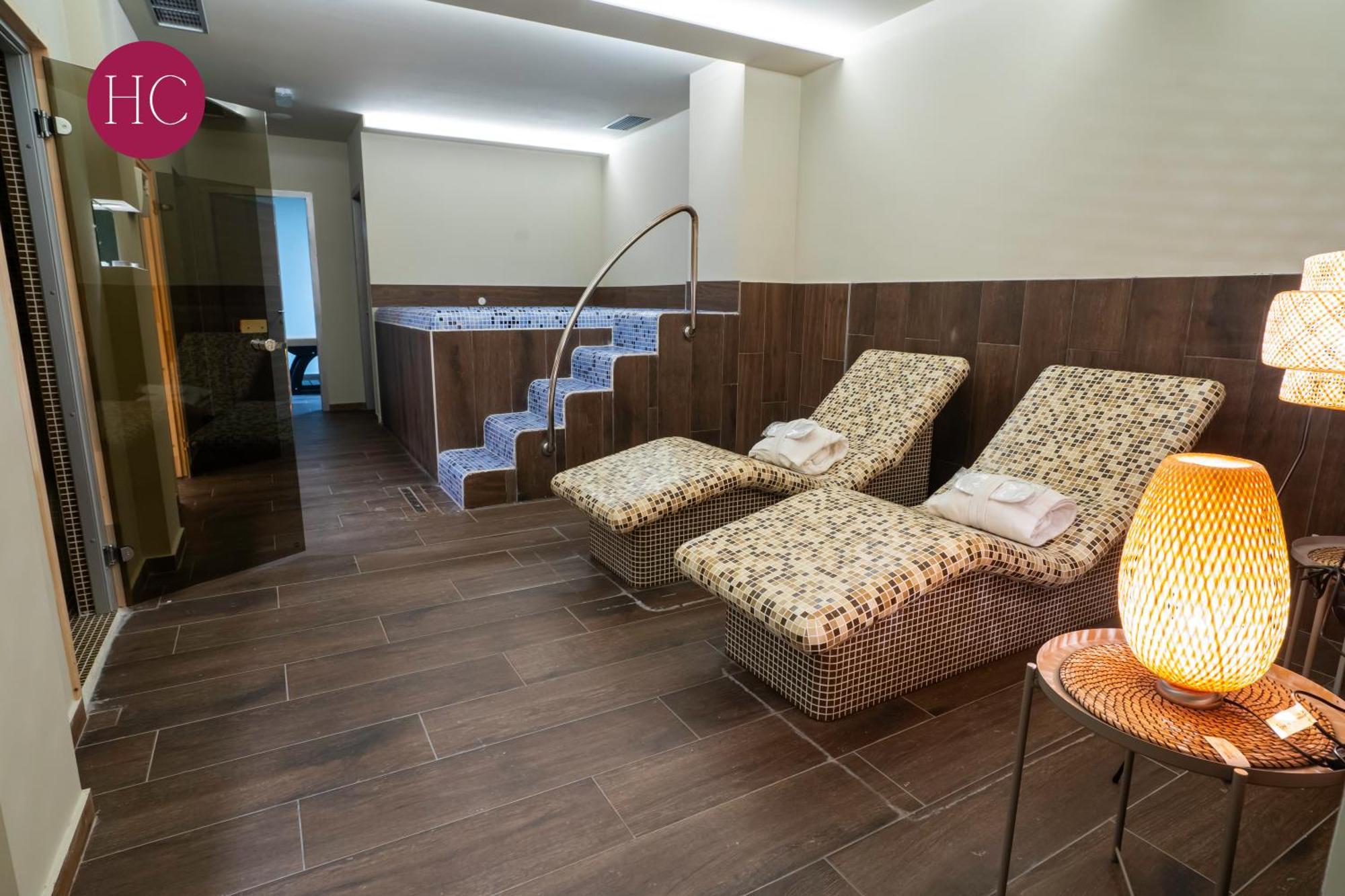 Central Hotel, Fitness And Spa Vinica Eksteriør bilde